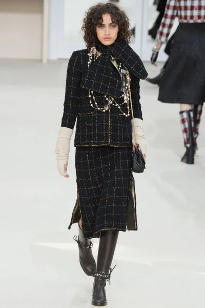 Look 31